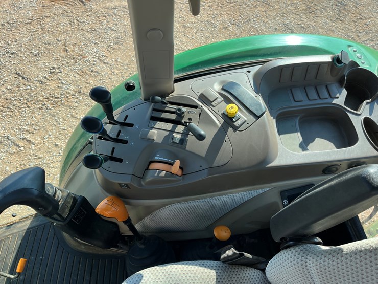 2017-john-deere-5100e-image-14