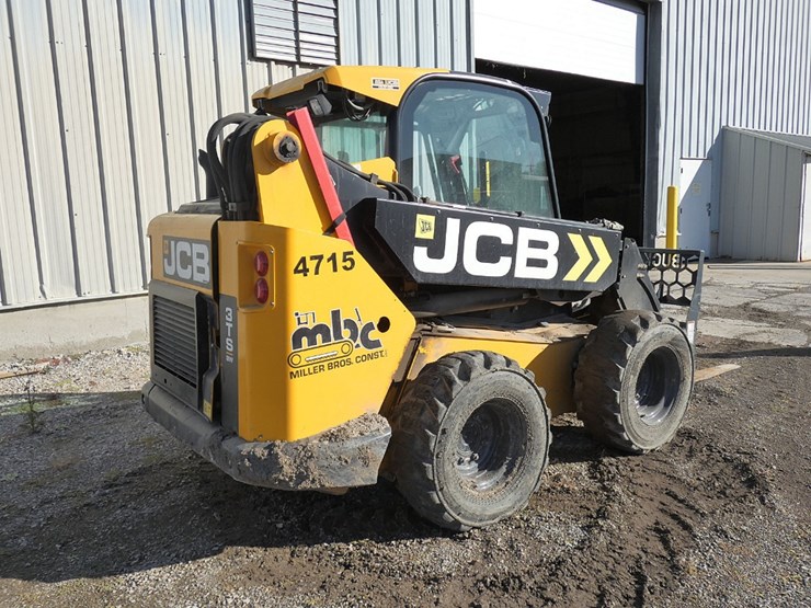 2017-jcb-3ts-8w-image-2