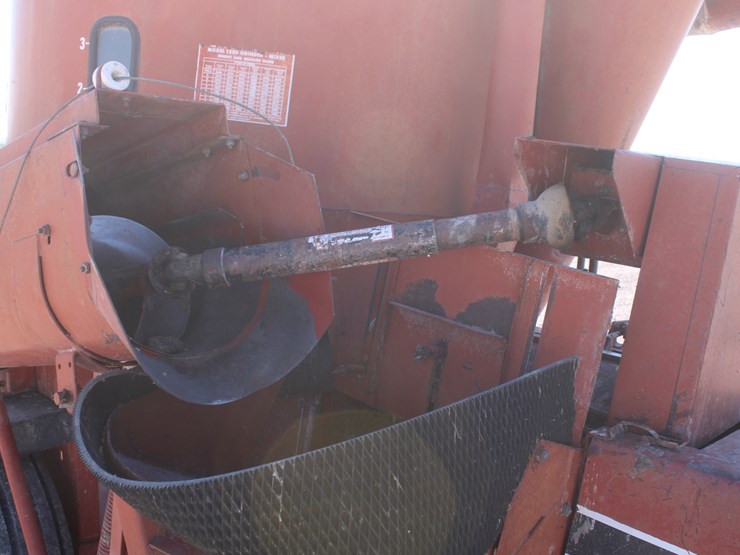 international-1250-image-24