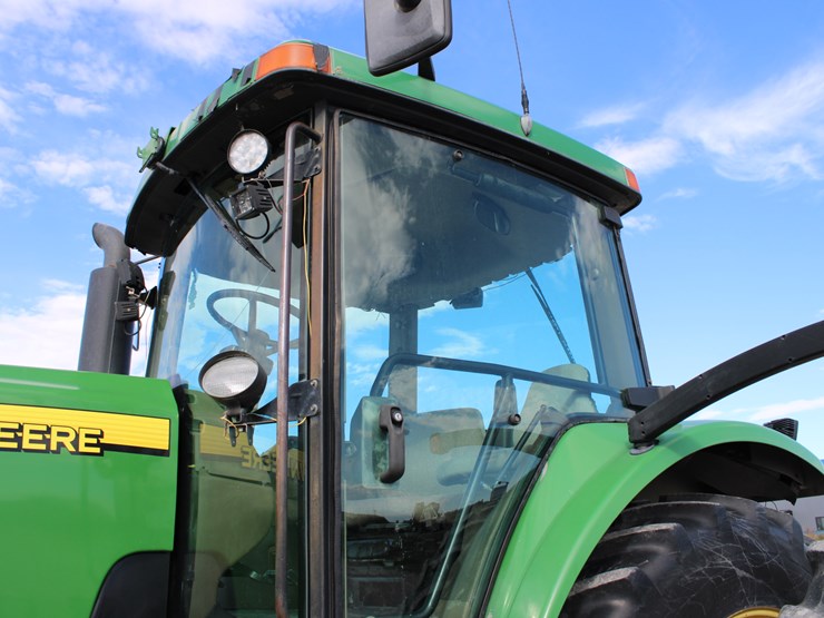 john-deere-8320-image-67