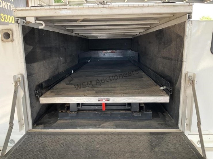 2017-ford-f350-image-9