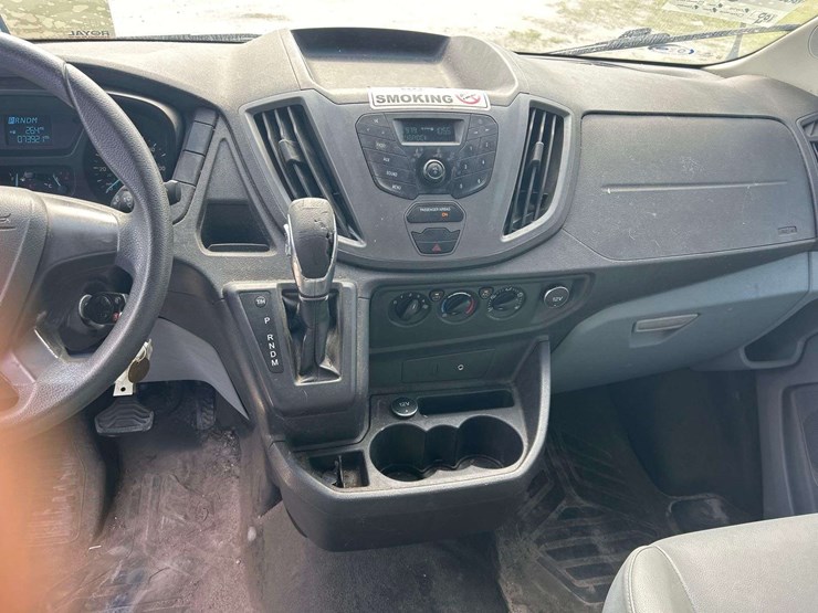 2015-ford-transit-image-15