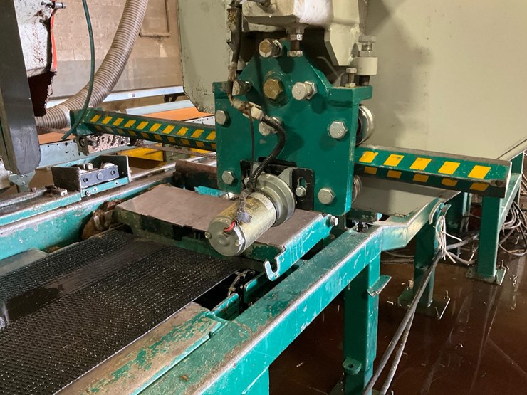 #100-•-2014-wood-mizer-wm4000-thin-kerf-image-63