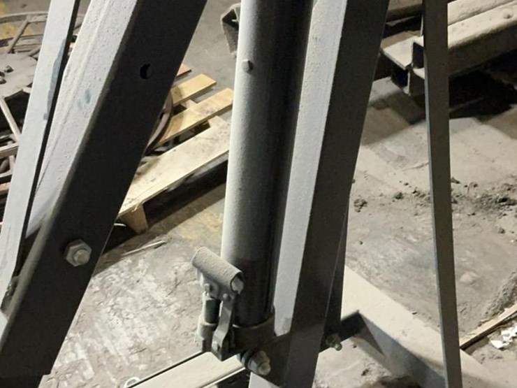 #170-•-pittsburgh-heavy-duty-2-ton-folding-engine-crane-image-10