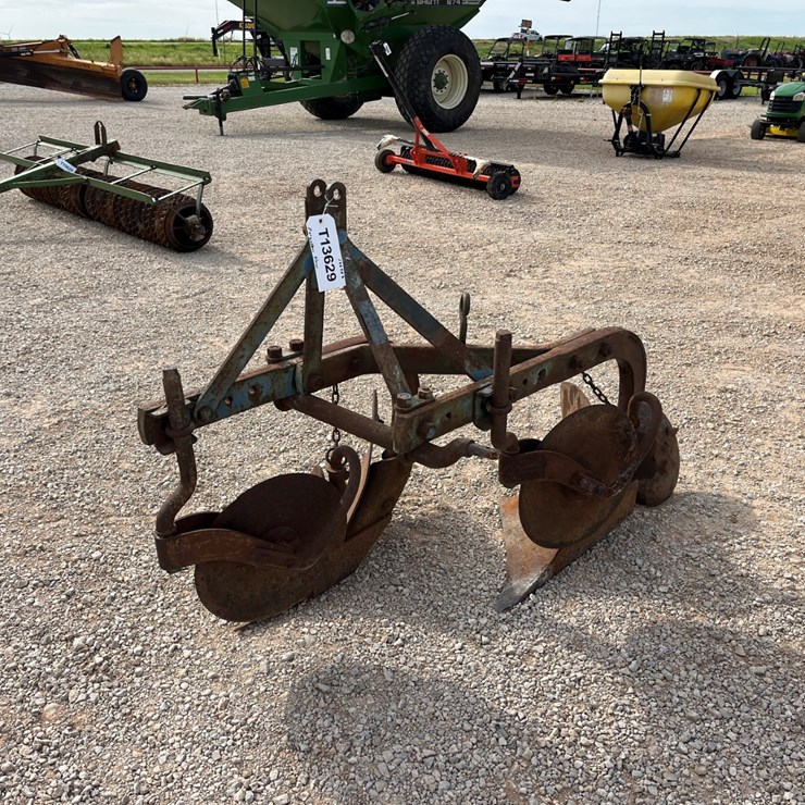 #T13629 • Ferguson Plow