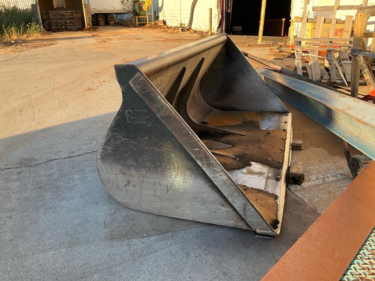 #237-•-cat-loader-bucket-image-7