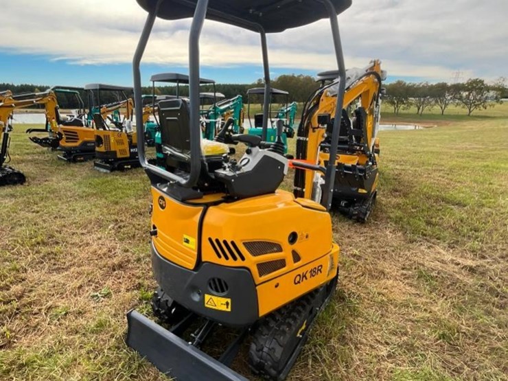 unused-cfg-qk18r-mini-excavator-(rato-image-5