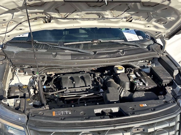 2018-ford-explorer-image-7