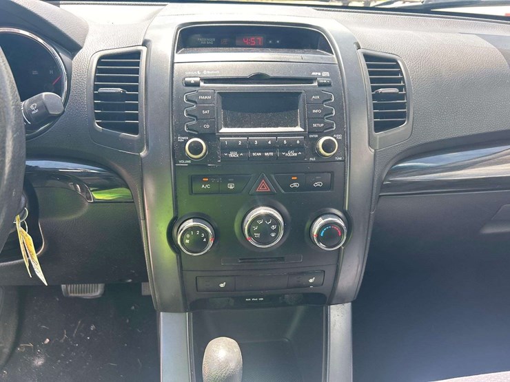 2012-kia-sorento-image-18