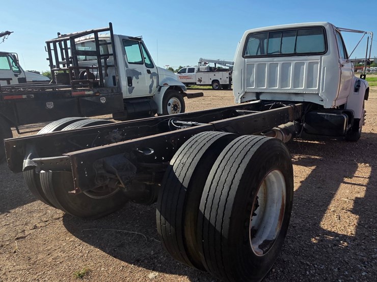 1998-ford-f800-image-4