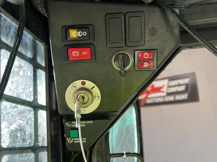 2014-bobcat-s70-image-20