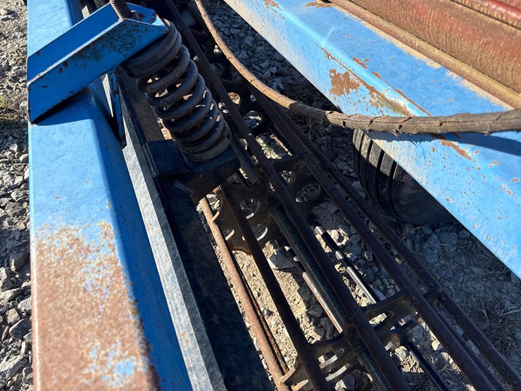 #27517-•-dmi-31'-crumbler-inv#-27517-image-17