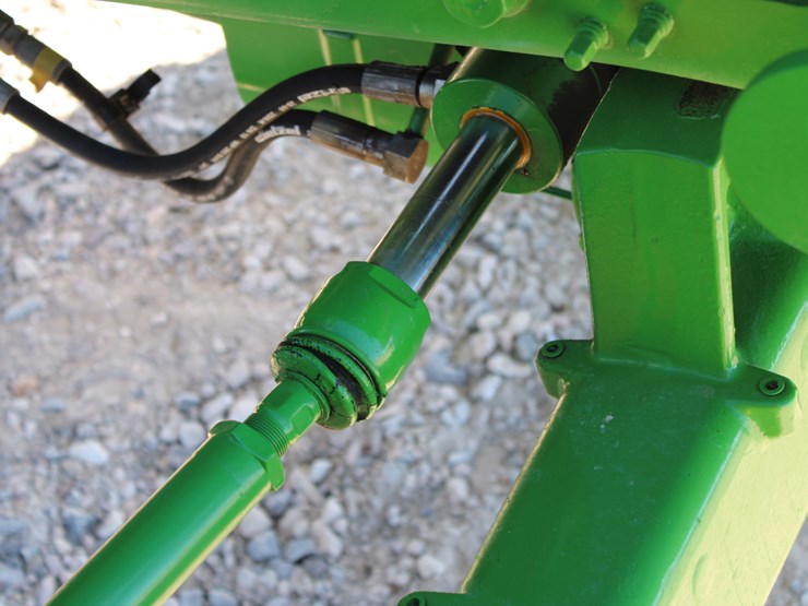 john-deere-6120m-image-48