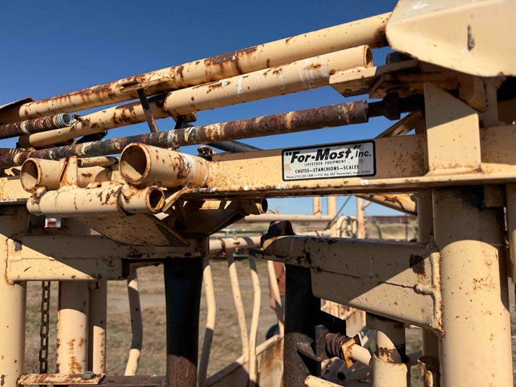 for-most-livestock-chute-image-4