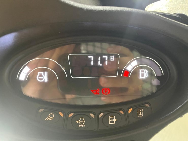 2023-bobcat-s650-image-18