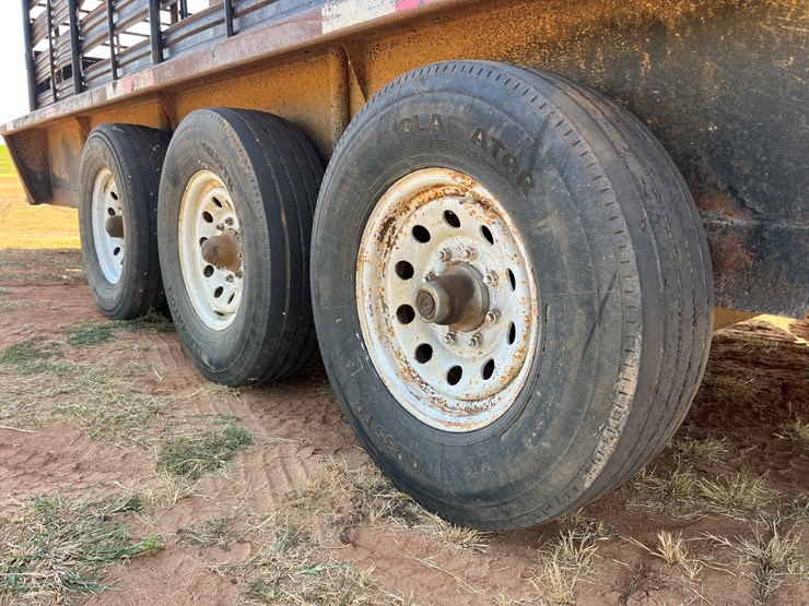 #t8221-•-1994-ww-32x6-gn-trailer-image-8