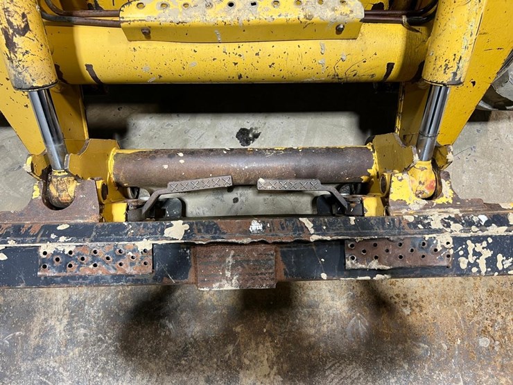 john-deere-270-image-10