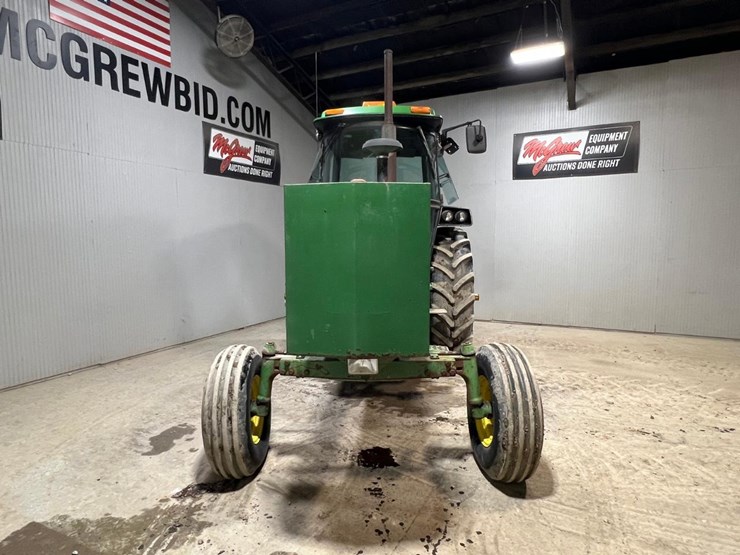 john-deere-4240-image-8