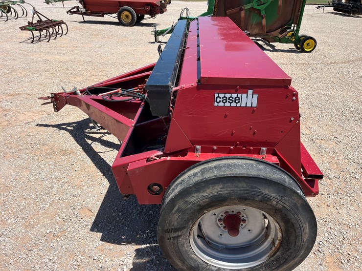 case-ih-5100-image-13