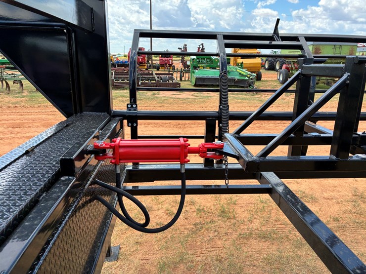 #t8083-•-industrias-america-40f-bale-trailer-image-8