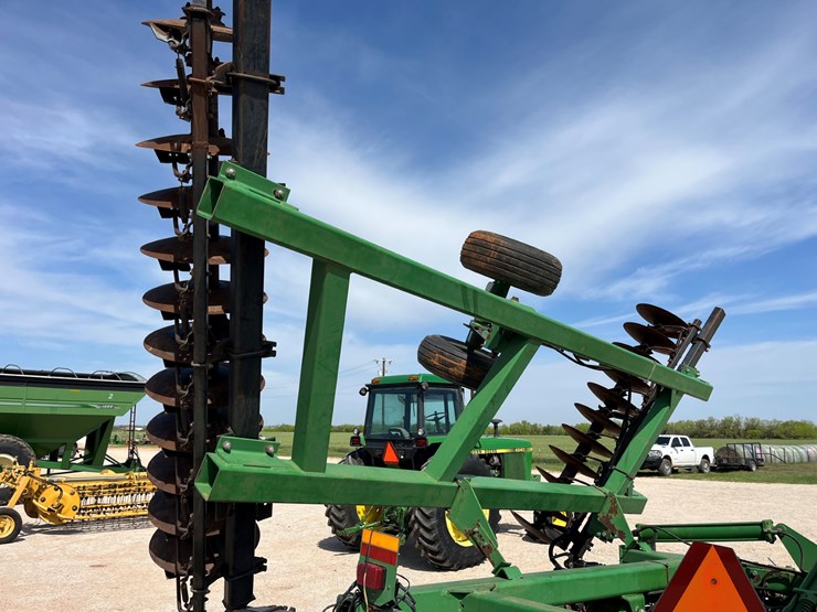 2001-john-deere-637-image-10