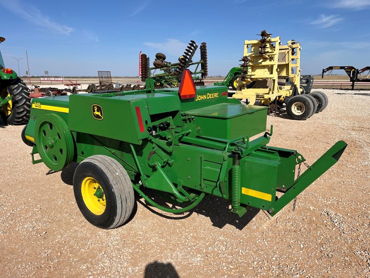 2013-john-deere-348-image-10