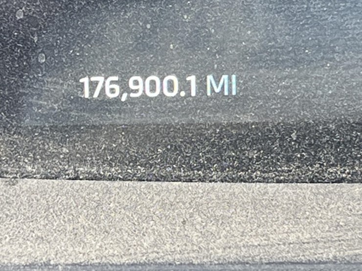 2022-kenworth-w990-image-14