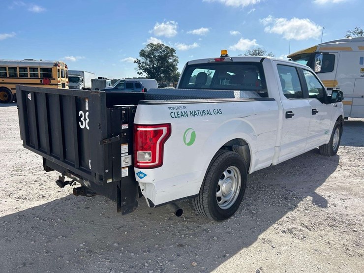 2017-ford-f150-image-3