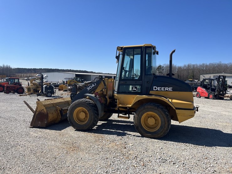 2007-deere-304j-image-3