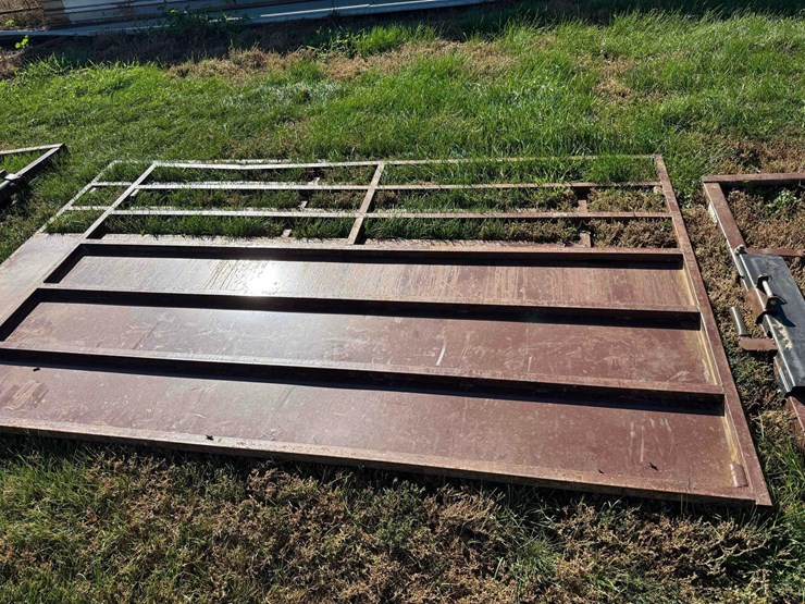 hyqual-adjustable-livestock-alley-image-3