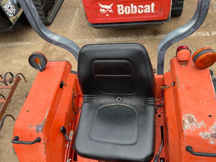 kubota-l2950-image-12