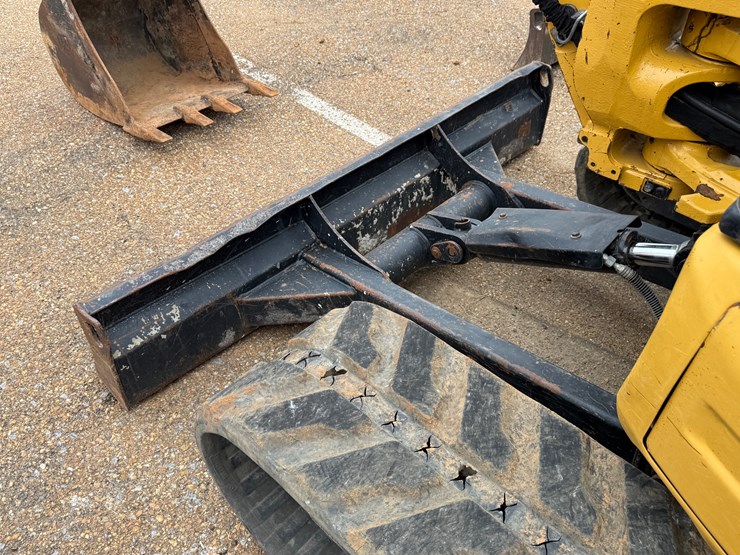 caterpillar-305e2-cr-image-8