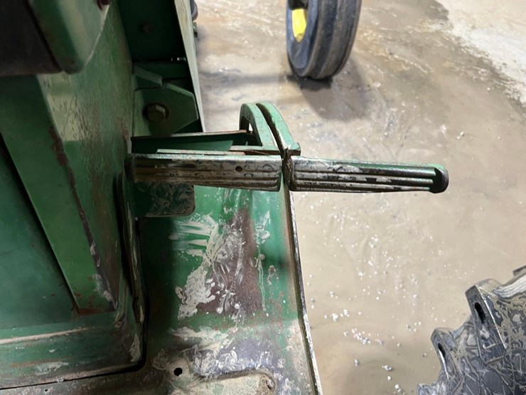 john-deere-4320-image-27