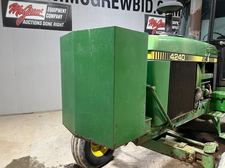 john-deere-4240-image-9