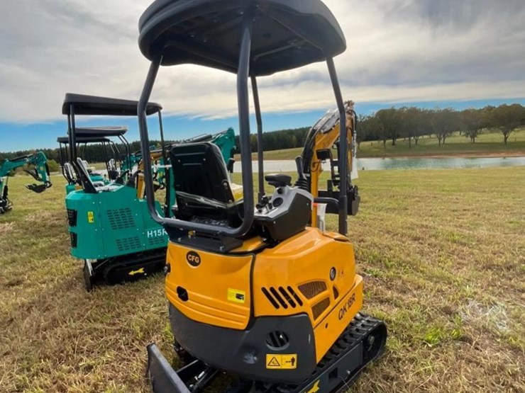 unused-cfg-qk18r-mini-excavator-(rato-image-6