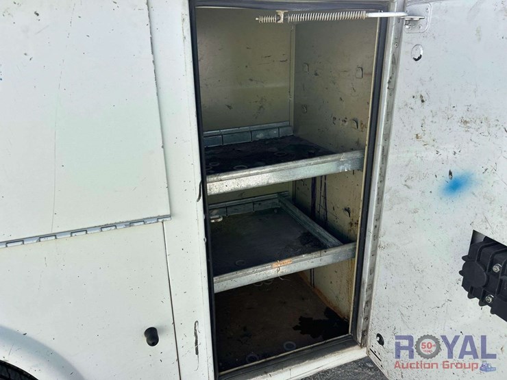 2011-ford-f350-image-34