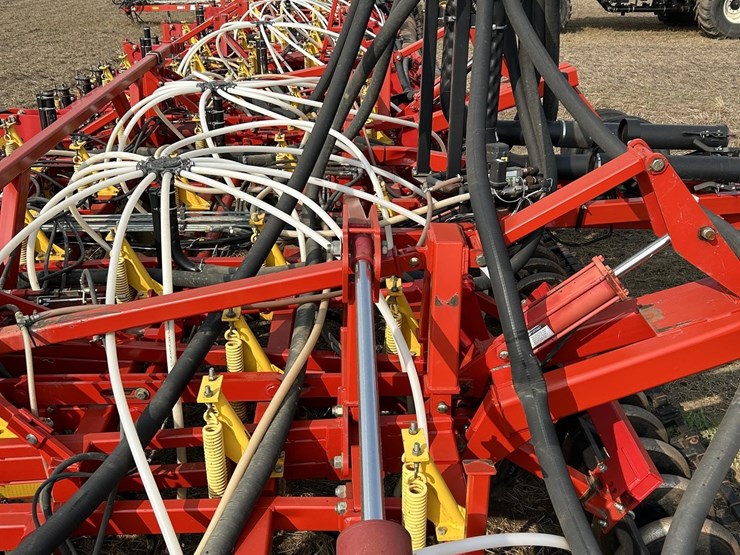 2008-bourgault-5710-59-image-72