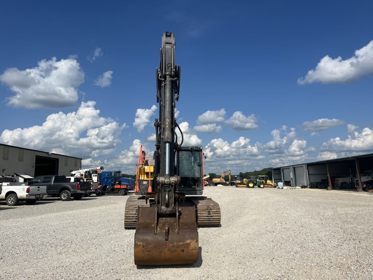 2020-volvo-ec200el-image-3