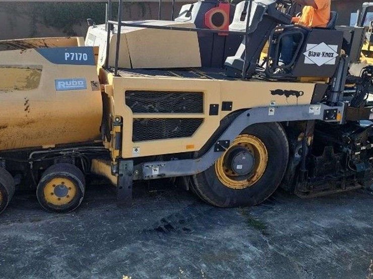 2015-volvo-p7170-image-6