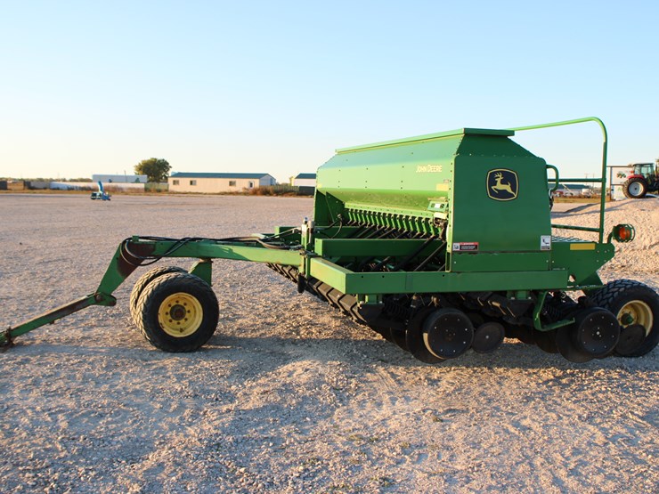 john-deere-1590-image-2