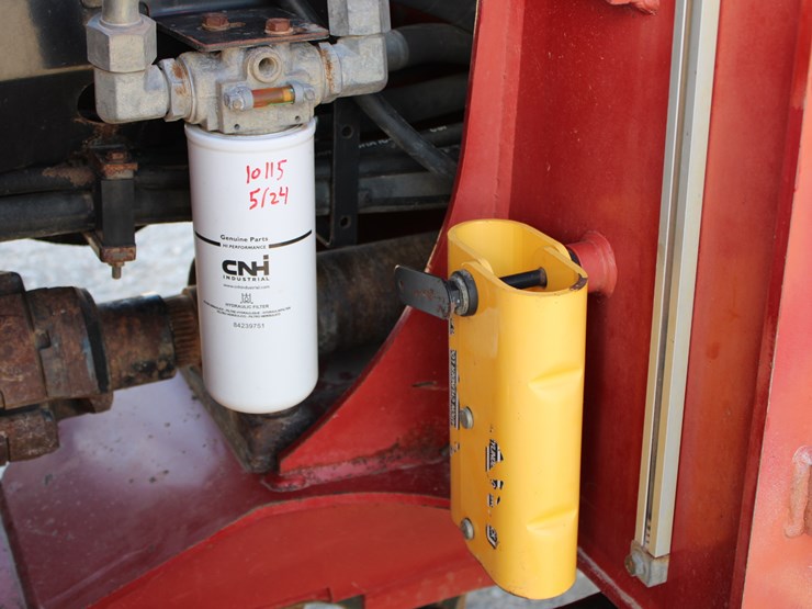 international-4100-image-37