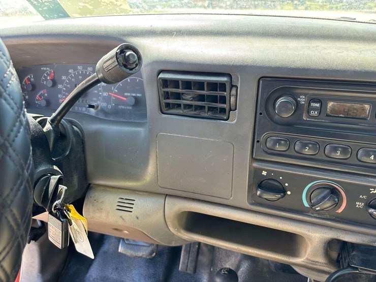 2001-ford-f-350-4x4-10ft-flatbed-truck-image-14