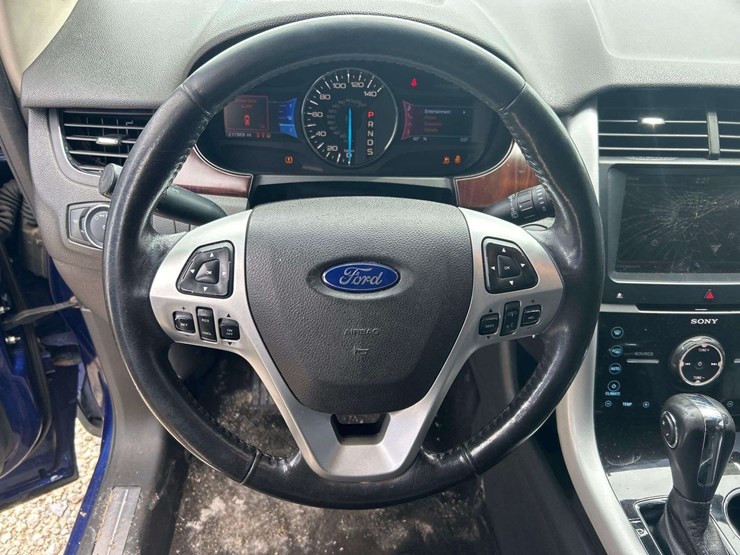 2013-ford-edge-image-11