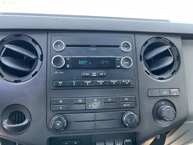 2015-ford-f350-image-32