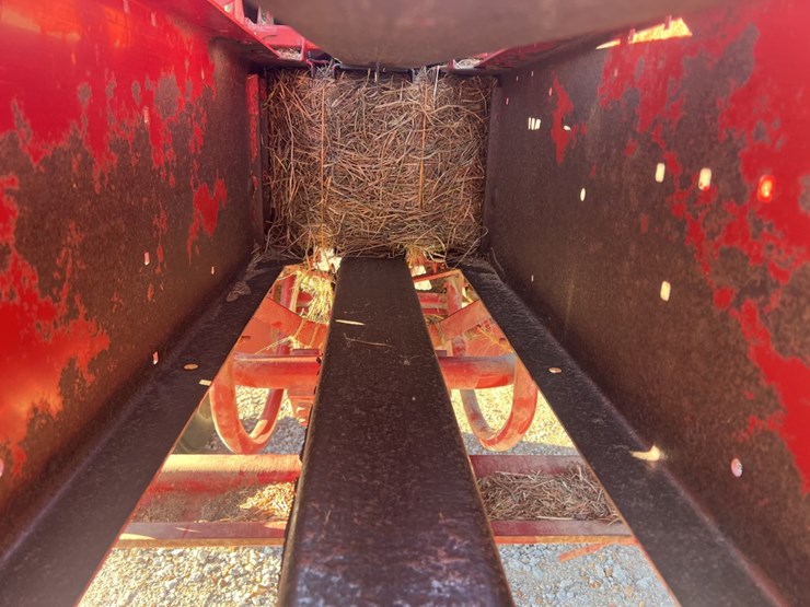 new-holland-bc5060-image-6