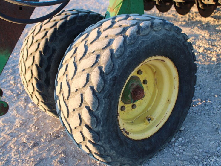 john-deere-1590-image-46