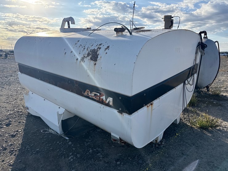 #5024-•-agm-agmc9l-~2000gal-water-tank-truck-bed-inv#-5024-image-2