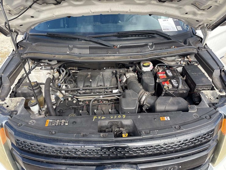 2014-ford-explorer-image-7