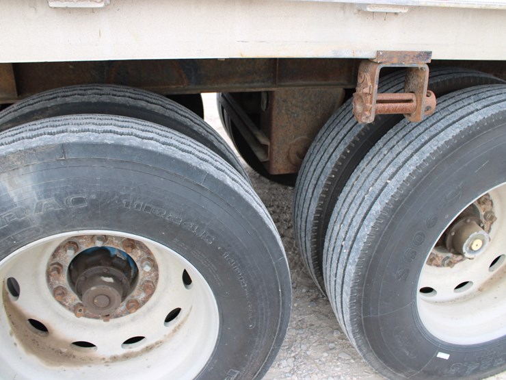 1994-featherlite-1010-image-11