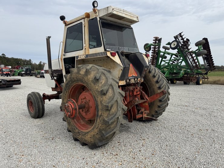 #13967-•-case-2390-tractor-image-6